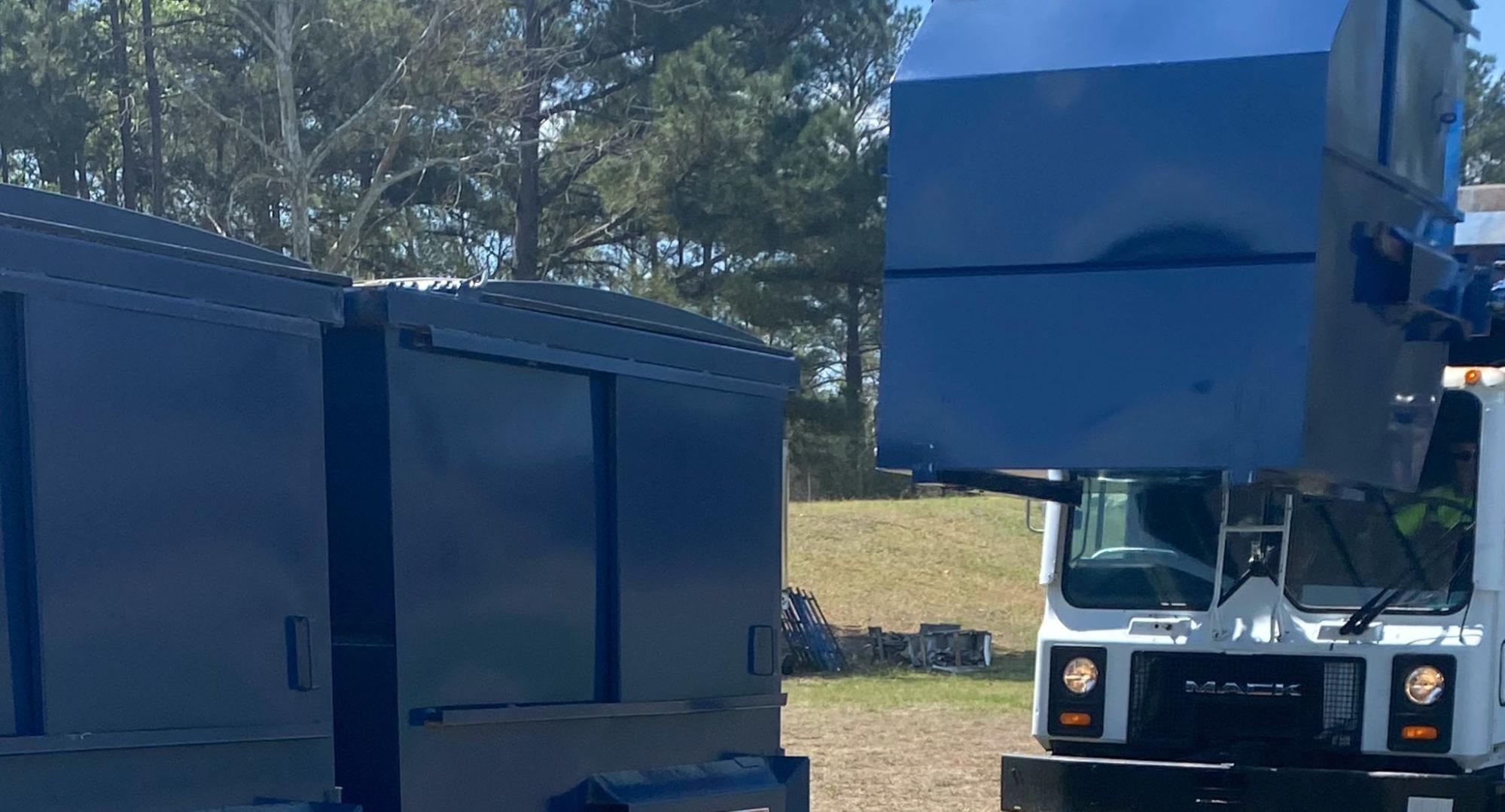 Top Dog Waste truck emptying bin